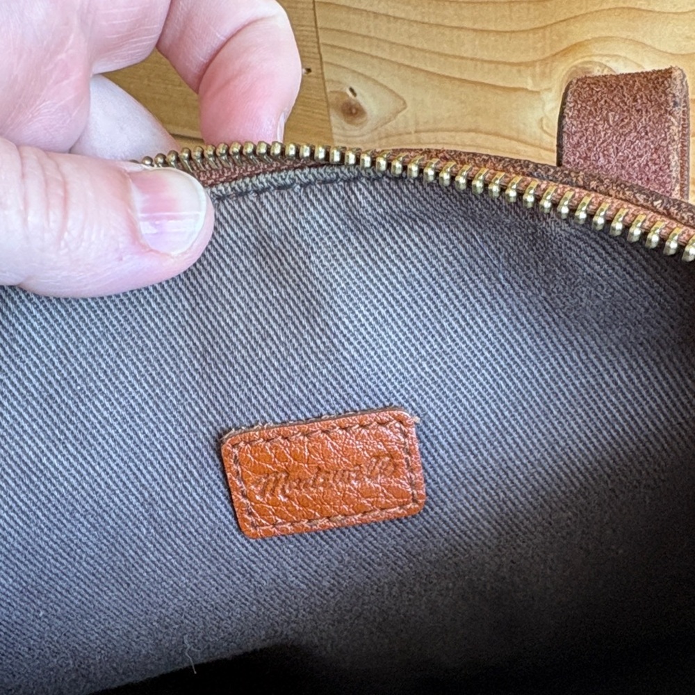 Madewell Cognac Leather Too Zip Crossbody Satchel - Picture 3 of 9